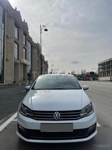 Volkswagen Polo 2018, 93,500 km - 1.6 l - Bakı