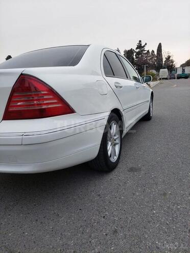 Mercedes C 240 2001, 380,000 km - 2.6 л - Bakı