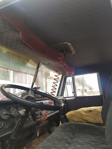 KamAz 5511 1990, 300,000 km - 11.0 l - Beyləqan