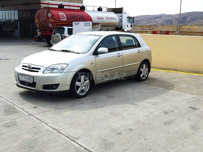 Toyota Corolla 2004, 230,000 km - 1.4 l - Bakı