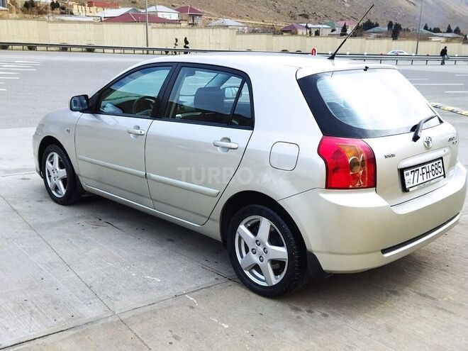 Toyota Corolla 2004, 230,000 km - 1.4 l - Bakı