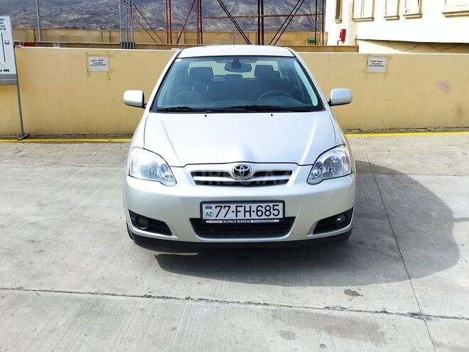 Toyota Corolla 2004, 230,000 km - 1.4 l - Bakı