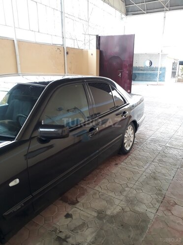 Mercedes E 200 1996, 311,100 km - 2.0 л - Tovuz