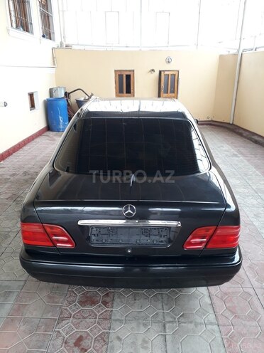 Mercedes E 200 1996, 311,100 km - 2.0 л - Tovuz