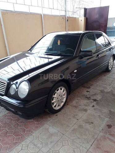 Mercedes E 200 1996, 311,100 km - 2.0 л - Tovuz