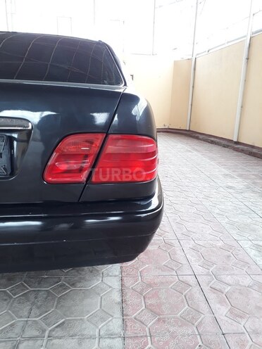 Mercedes E 200 1996, 311,100 km - 2.0 л - Tovuz