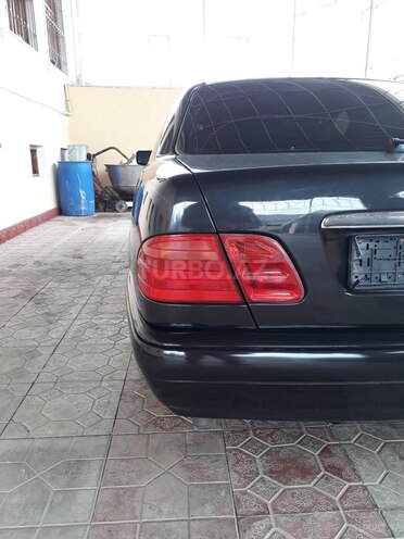 Mercedes E 200 1996, 311,100 km - 2.0 л - Tovuz