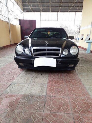 Mercedes E 200 1996, 311,100 km - 2.0 л - Tovuz