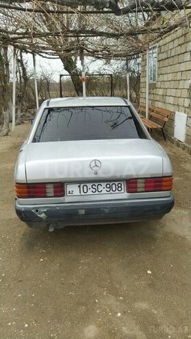 Mercedes 190 1991, 450,000 km - 1.8 l - Salyan