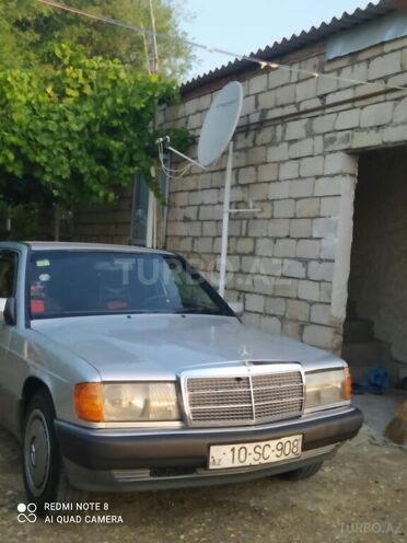 Mercedes 190 1991, 450,000 km - 1.8 l - Salyan