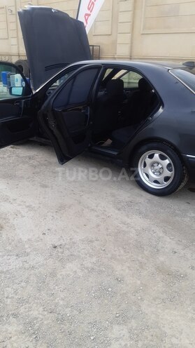 Mercedes E 320 1995, 195,000 km - 3.2 l - Bakı