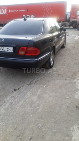 Mercedes E 320 1995, 195,000 km - 3.2 l - Bakı