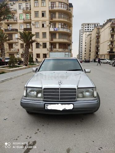 Mercedes E 220 1994, 425,500 km - 2.2 l - Bakı