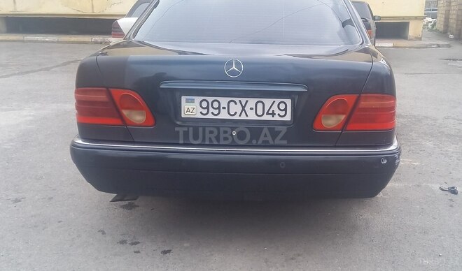 Mercedes E 320 1998, 424,000 km - 3.2 l - Bərdə
