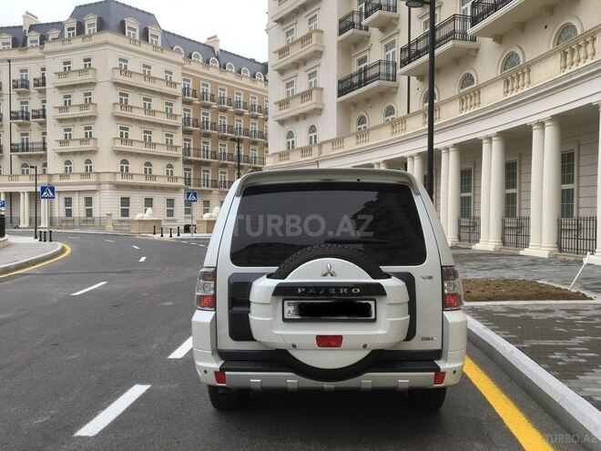 Mitsubishi Pajero 2013, 111,000 km - 3.0 l - Bakı