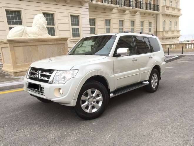 Mitsubishi Pajero 2013, 111,000 km - 3.0 l - Bakı