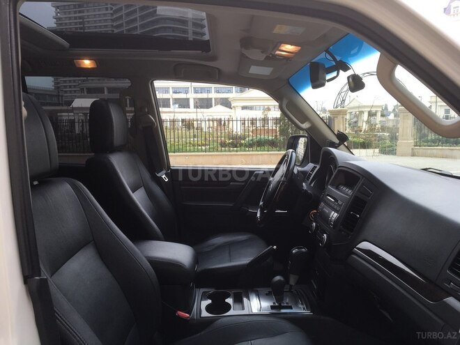 Mitsubishi Pajero 2013, 111,000 km - 3.0 l - Bakı