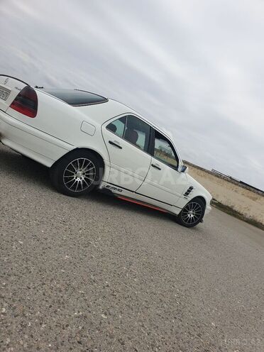 Mercedes C 180 1994, 250,000 km - 1.8 l - Bakı