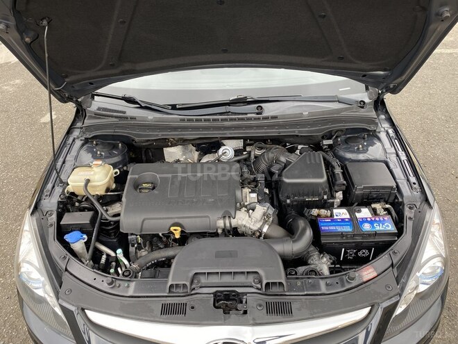 Hyundai i30 2010, 172,000 km - 1.6 l - İsmayıllı