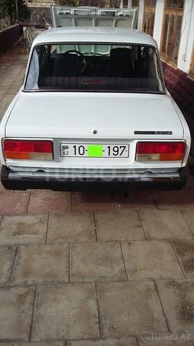 LADA (VAZ) 2107 2005, 120,000 km - 1.6 l - Salyan