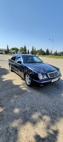 Mercedes E 270 2000, 530,000 km - 2.7 l - Saatlı
