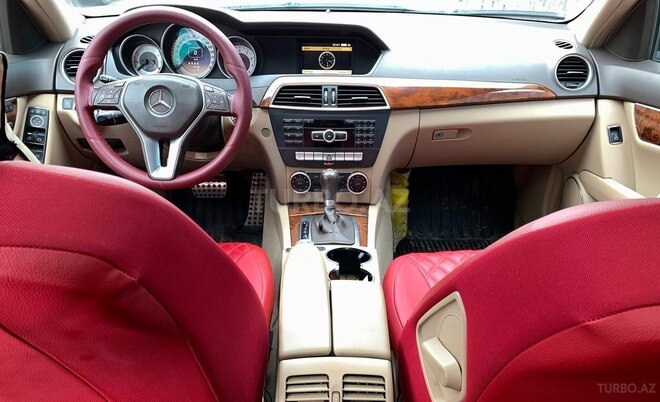Mercedes C 250 2012, 210,000 km - 1.8 л - Bakı
