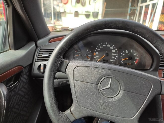 Mercedes C 220 1995, 99,999 km - 2.2 l - Ağcabədi