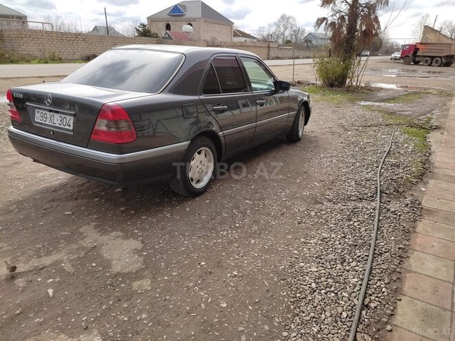 Mercedes C 220 1995, 99,999 km - 2.2 l - Ağcabədi
