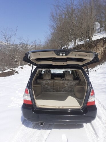Subaru Forester 2007, 292,281 km - 2.0 л - Quba