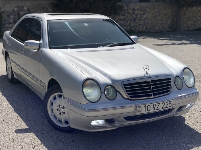 Mercedes E 270 2001, 370,000 km - 2.7 л - Bakı