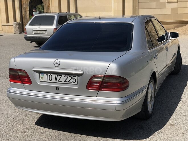 Mercedes E 270 2001, 370,000 km - 2.7 л - Bakı