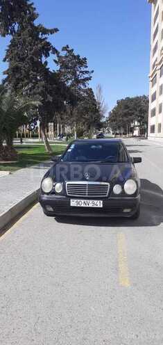Mercedes E 240 1999, 421,644 km - 2.4 l - Bakı