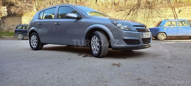 Opel Astra 2004, 193,000 km - 1.4 l - Bakı