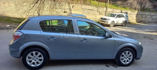 Opel Astra 2004, 193,000 km - 1.4 l - Bakı