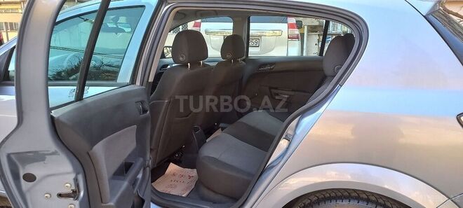 Opel Astra 2004, 193,000 km - 1.4 l - Bakı