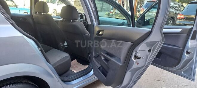 Opel Astra 2004, 193,000 km - 1.4 l - Bakı