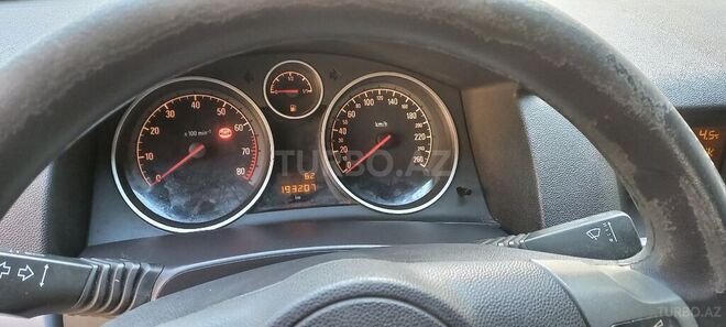 Opel Astra 2004, 193,000 km - 1.4 l - Bakı