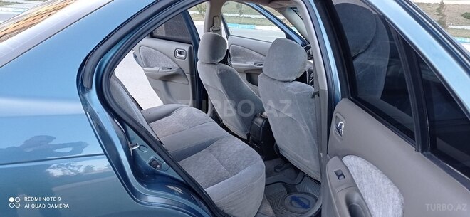 Nissan Sentra 2001, 280,475 km - 1.8 l - Sumqayıt