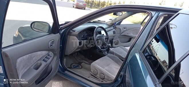 Nissan Sentra 2001, 280,475 km - 1.8 l - Sumqayıt