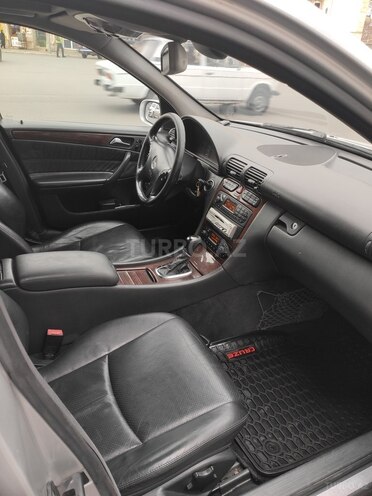 Mercedes C 240 2001, 220,000 km - 2.4 л - Gəncə