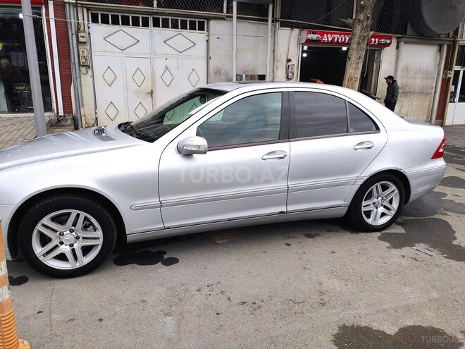 Mercedes C 240 2001, 220,000 km - 2.4 л - Gəncə