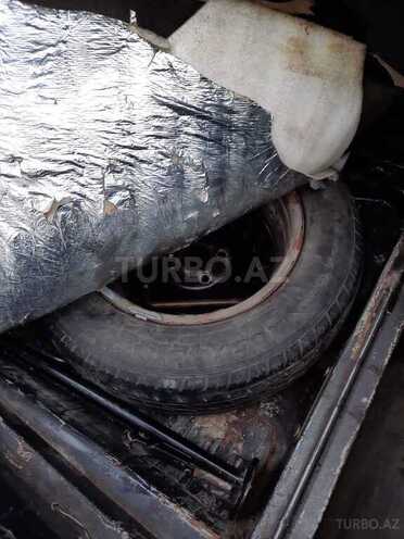 Mercedes E 230 1986, 59,865 km - 2.3 l - Salyan