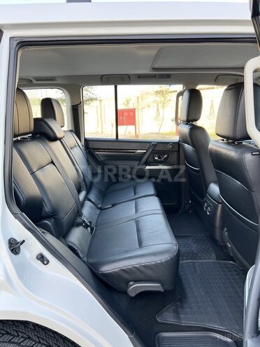 Mitsubishi Pajero 2013, 77,318 km - 3.8 l - Bakı