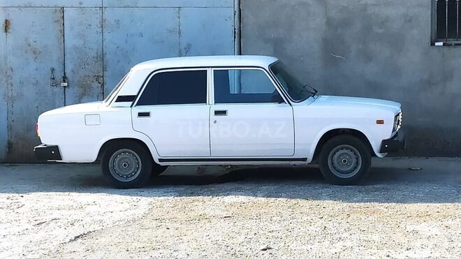 LADA (VAZ) 2107 2009, 87,012 km - 1.6 l - Salyan