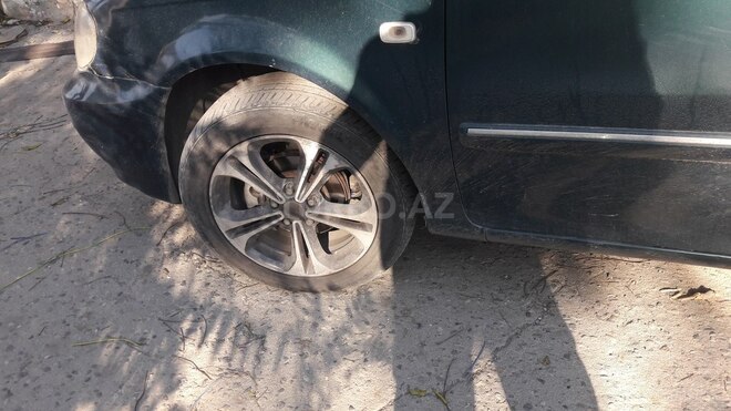 Kia Carnival 2004, 200,000 km - 2.5 l - Bakı