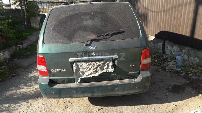 Kia Carnival 2004, 200,000 km - 2.5 l - Bakı