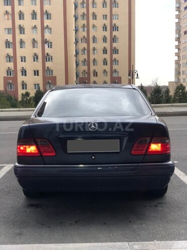 Mercedes E 200 1997, 490,000 km - 2.0 l - Bakı