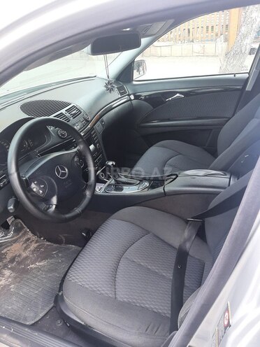 Mercedes E 220 2002, 326,000 km - 2.2 л - Bakı
