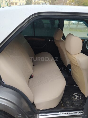 Mercedes E 220 1993, 525,300 km - 2.2 l - Sumqayıt