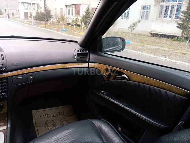 Mercedes E 320 2004, 188,000 km - 3.2 l - Sumqayıt